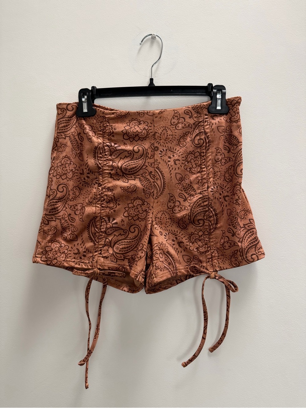 Tigermist Women's Paisley Drawstring High Waisted Shorts - Rust Brown